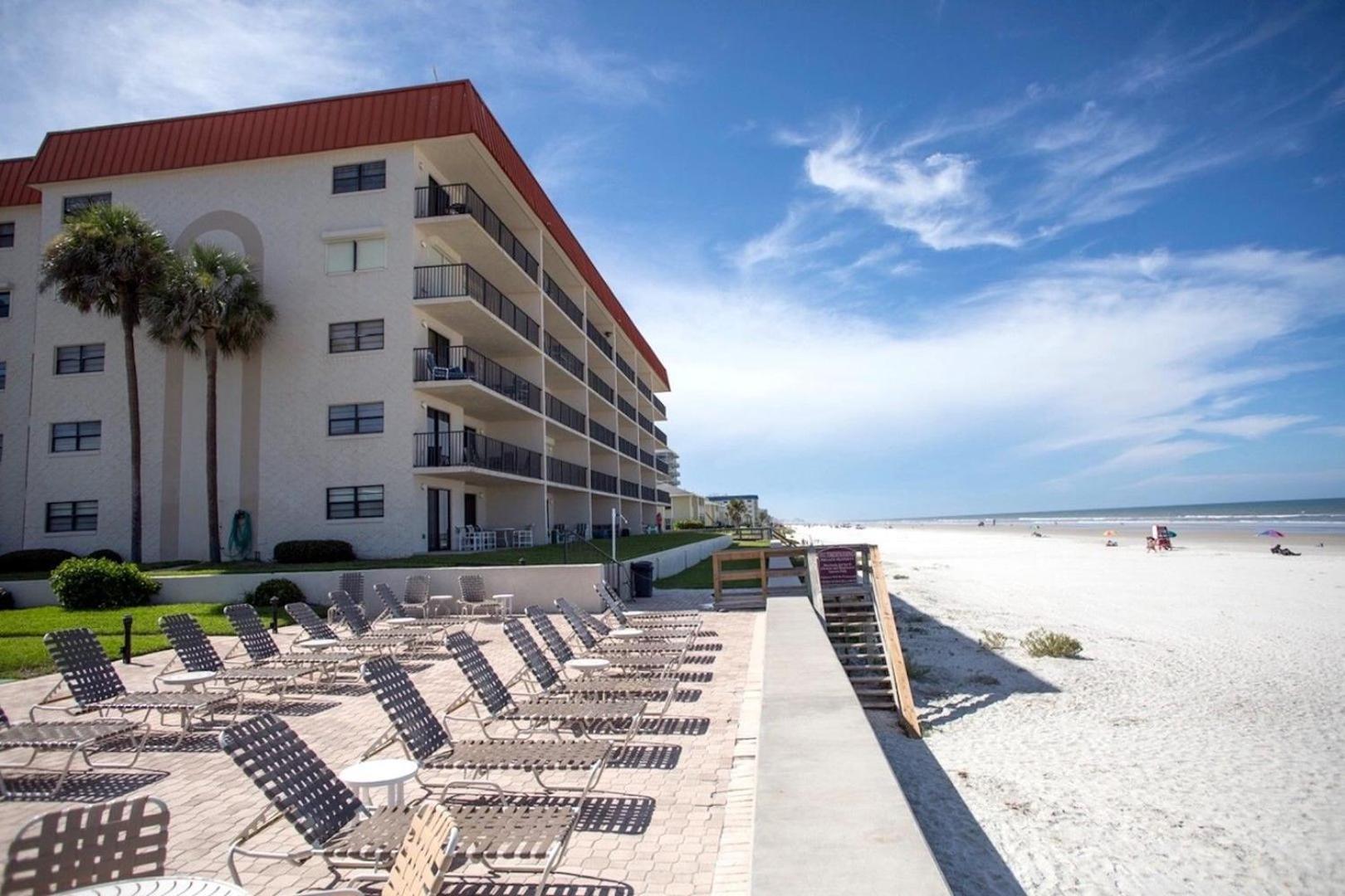 112 - Updated 2/2 Oceanfront Ground Floor Corner New Smyrna Beach Exterior photo