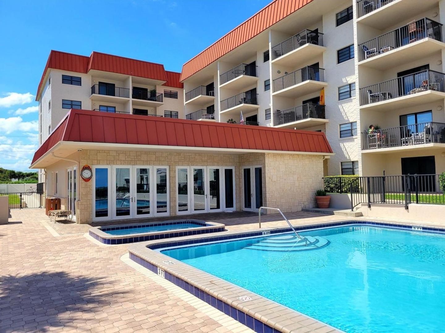 112 - Updated 2/2 Oceanfront Ground Floor Corner New Smyrna Beach Exterior photo